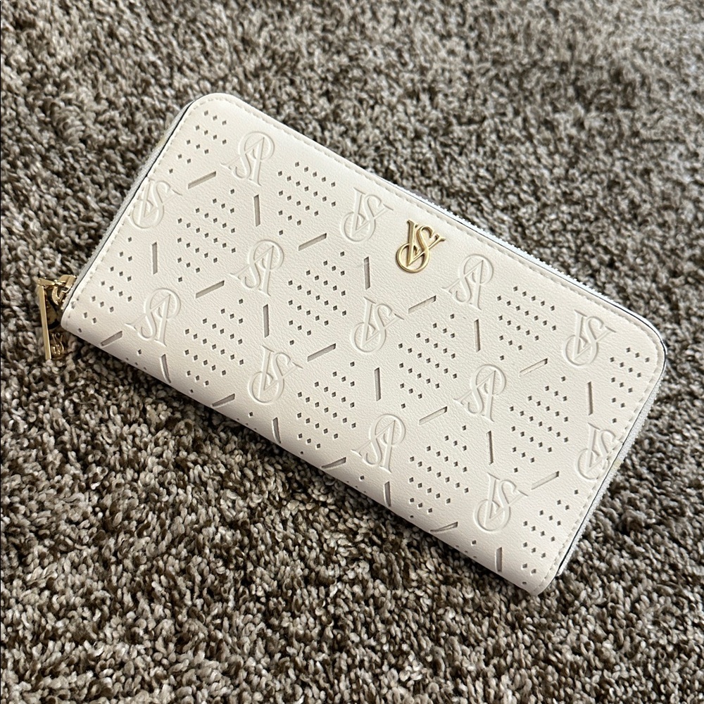 Victoria’s Secret wallet